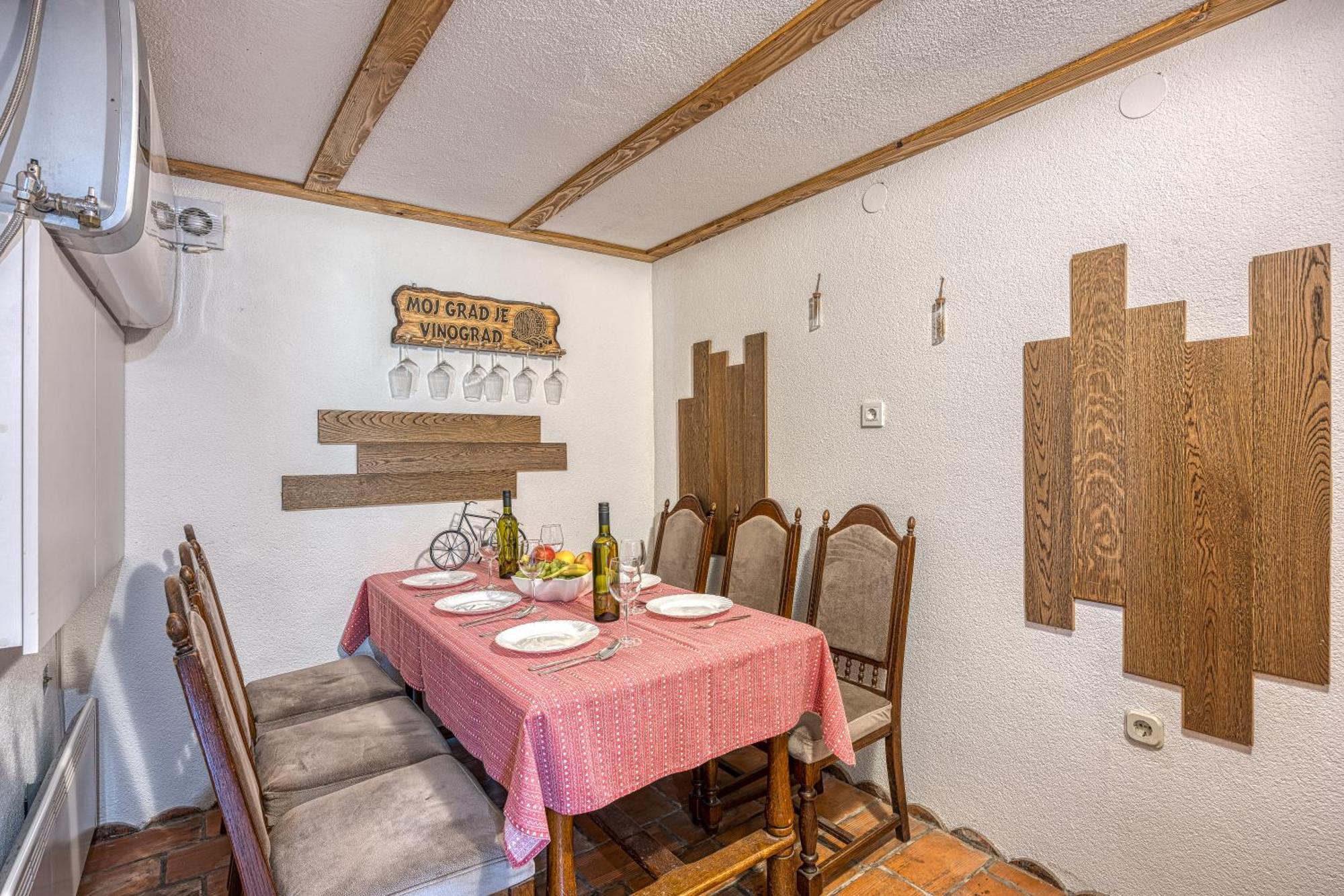 Holiday Home Primus Jastrebarsko Buitenkant foto